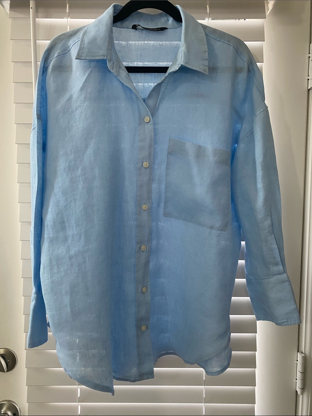Zara Light Blue Women’s Linen
Button-Down Shirt